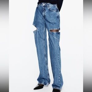 ZARA | MID WAIST STRAIGHT LEG CUT OUT JEWEL JEANS | Size 8 NWT